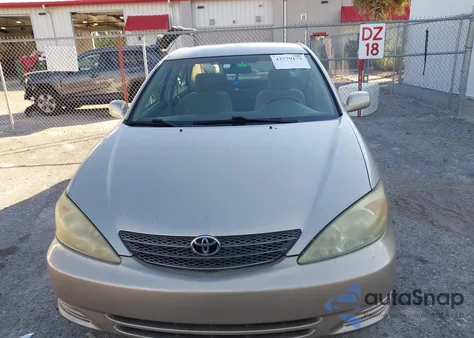 2004 Toyota Camry Le V6/Xle V6 from USA, damaged, VIN 4T1BF32K94U583704